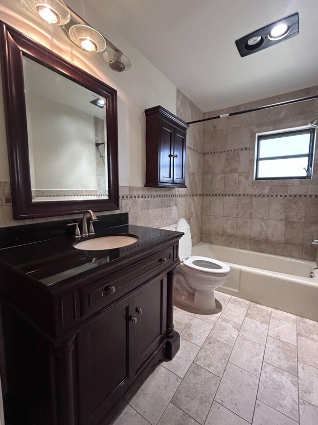 Building Photo - 4029 SW 68th Way