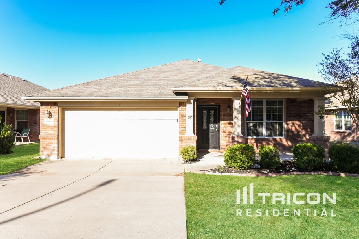 10616 Lipan Trail Fort Worth TX House Rental in Fort Worth, TX