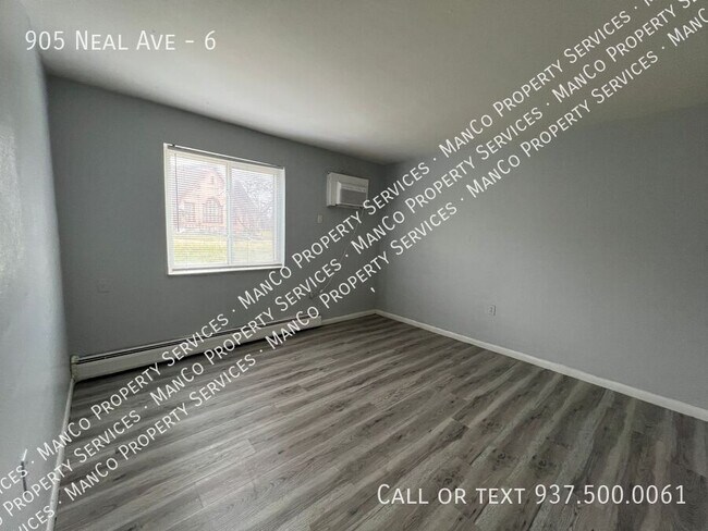 Building Photo - 905 Neal Ave