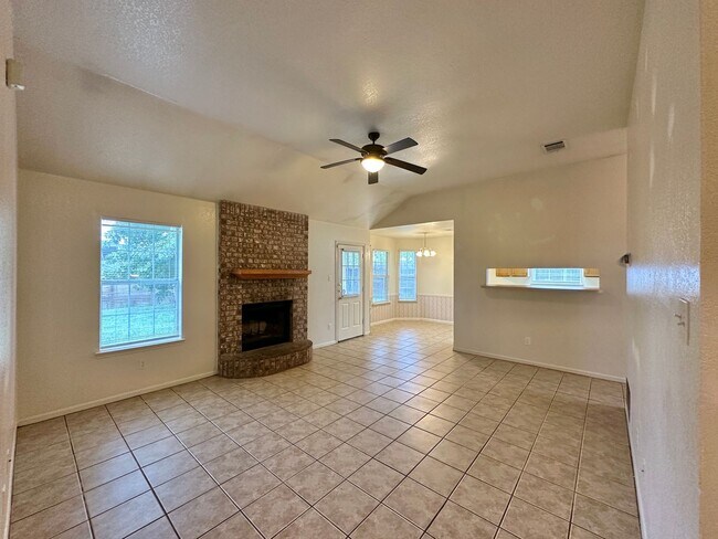 Foto del edificio - Viewable Now!  Pets Accepted!