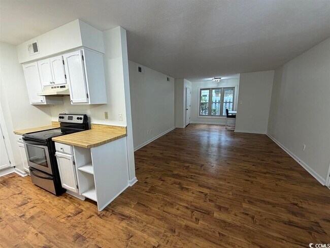 Foto del edificio - 404 75th Ave N