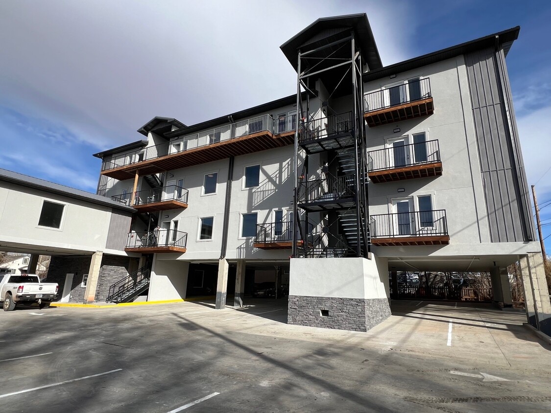 Foto principal - Element Apartments