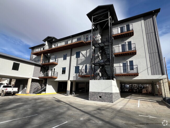 Building Photo - Element Apartments