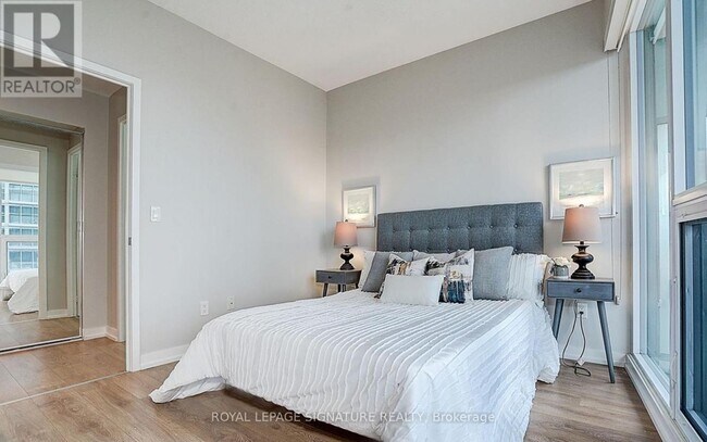 Building Photo - 115 McMahon Dr