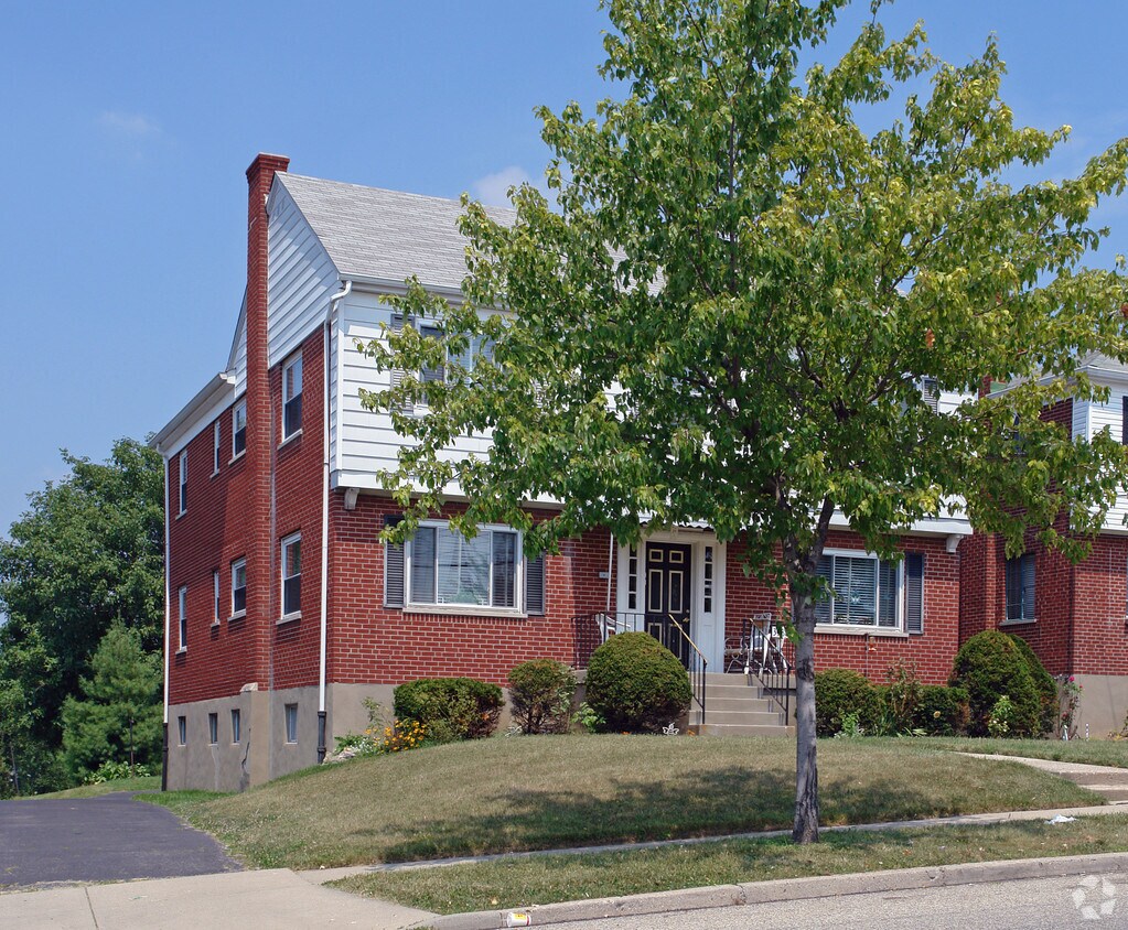 Building Photo - 3580 Schwartze Ave