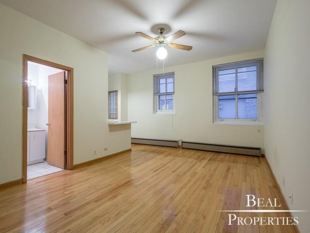 Foto principal - 0 bedroom in CHICAGO IL 60657