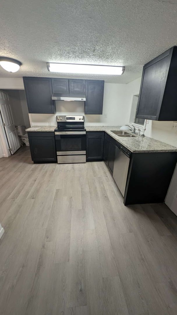 Foto del edificio - Beautifully Remodeled 3 Bedroom, 2 Bath Ho...