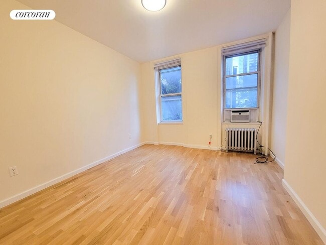Building Photo - 239 E 51st St
