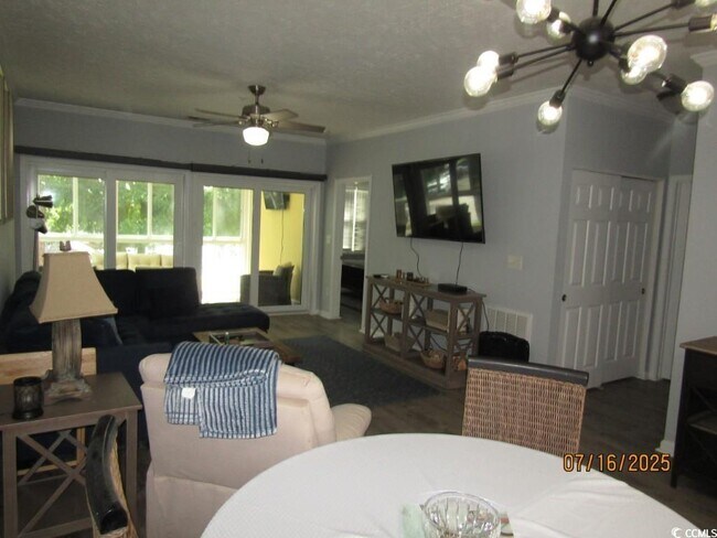 Foto del edificio - 601 N Hillside Dr