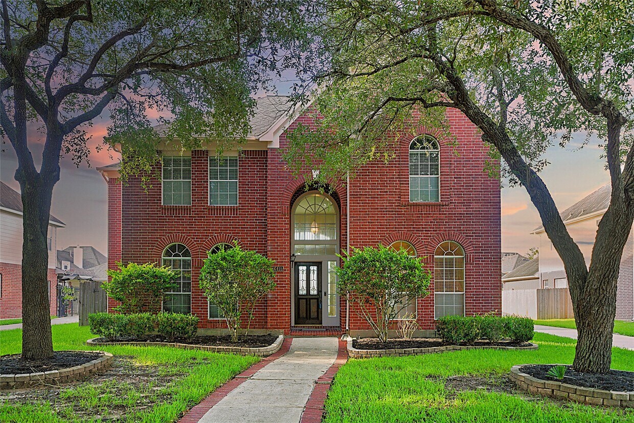 Primary Photo - 6415 Coley Park