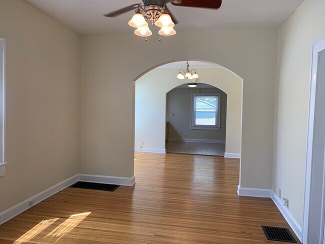 Foto del edificio - 4626 Ralston Ave