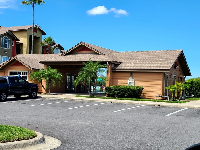 Building Photo - 2216 Grand Cayman Ct