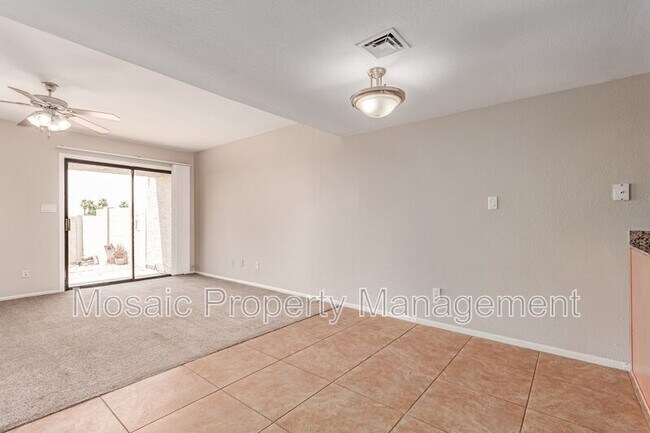 Foto del edificio - 835 N Granite Reef Rd