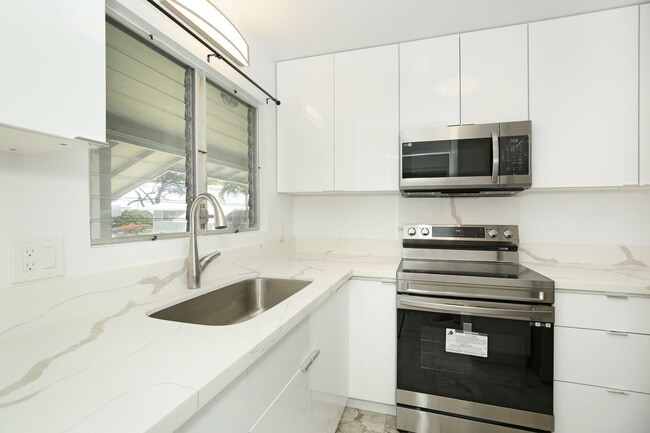 Building Photo - Waiau Garden Court #110