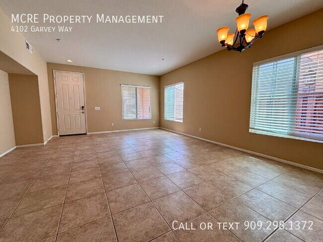 Foto del edificio - 4102 Garvey Way