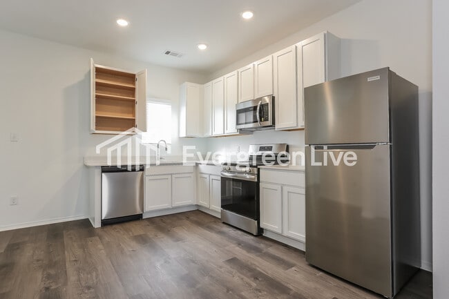 Foto del edificio - 1255 Tsar Rd