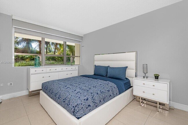 Foto del edificio - 1500 Bay Rd