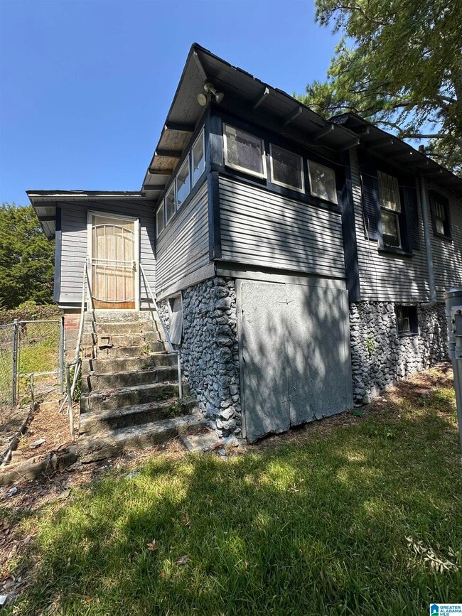 Building Photo - 728 81st Pl S
