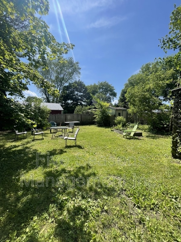 Photo - 85 Manhattan Drive - 2