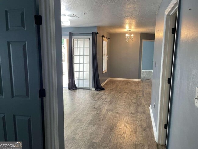 Building Photo - 2198 River Heights Ct SE