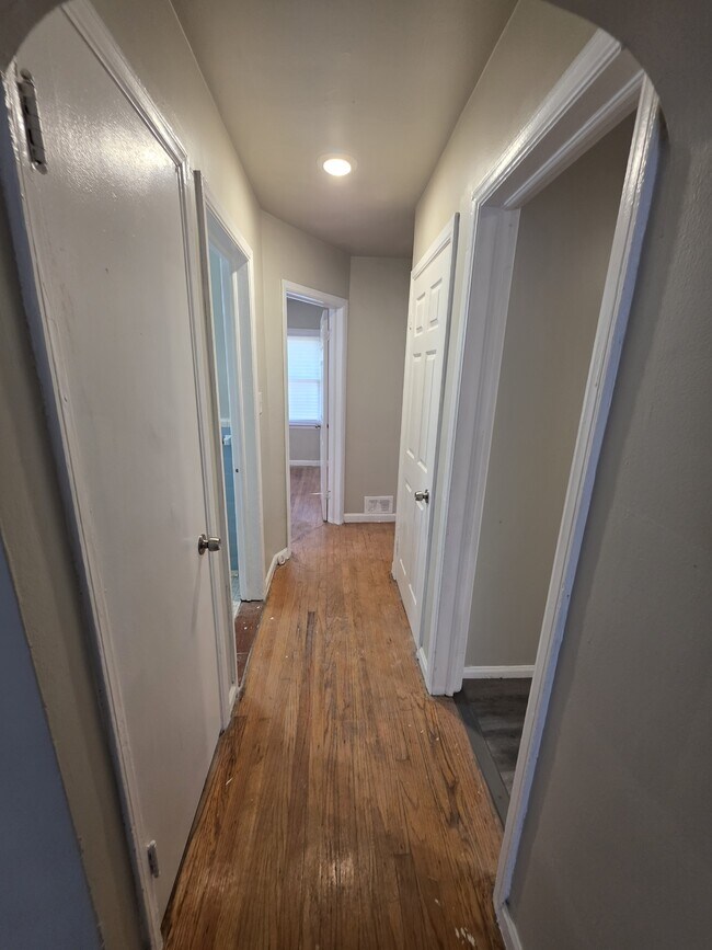 Building Photo - 20101 Biltmore St