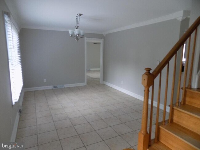 Foto del edificio - 313 Glenville Rd