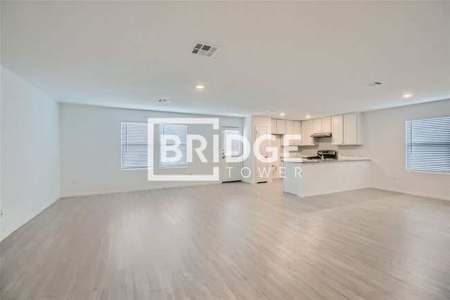 Building Photo - 10523 McClintock Drive