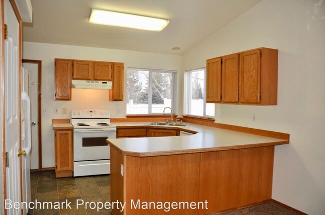 Building Photo - 3 br, 2 bath House - 5769 N. LaChaise Lane