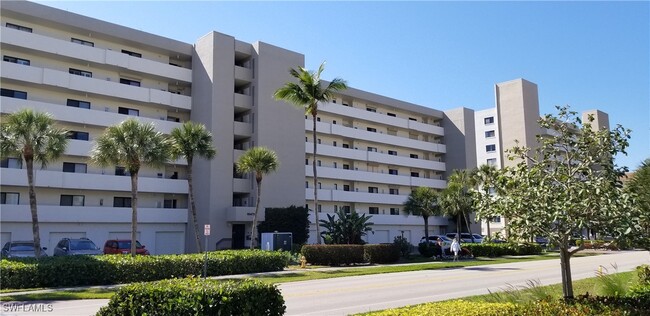 Foto del edificio - 10475 Gulf Shore Dr