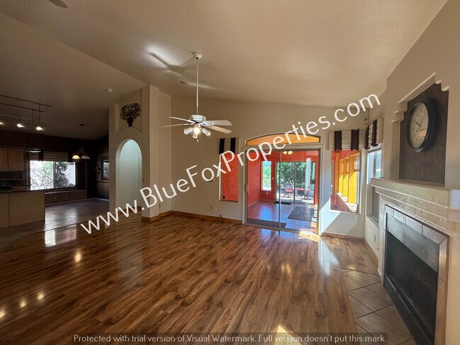 Building Photo - 9511 E Brianna Ln