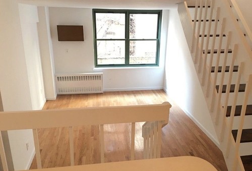 Foto del edificio - 212 E 22nd St