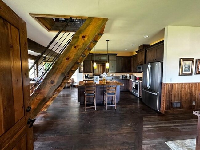 Foto del edificio - Kalispell Home with stunning mountain views