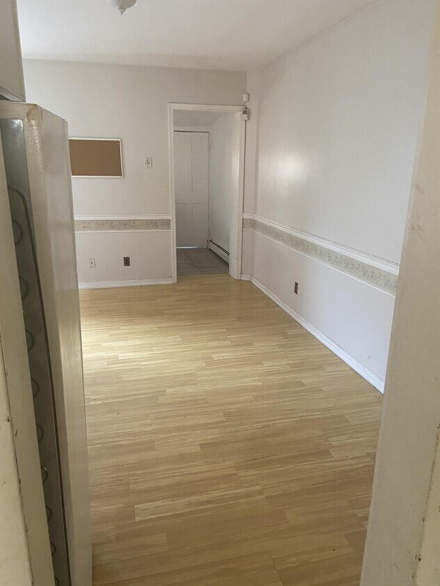 Building Photo - 118 Mott St