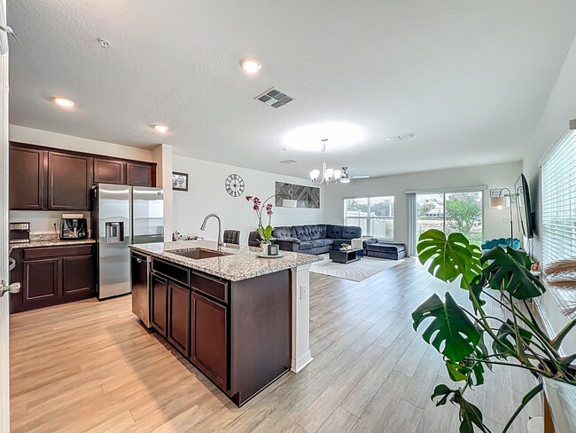 Building Photo - 3769 Hampton Chase Ln