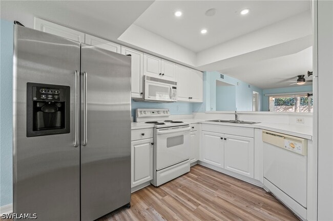Foto del edificio - 26658 Little John Ct