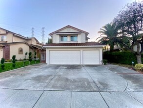 Building Photo - 43871 N Moray St