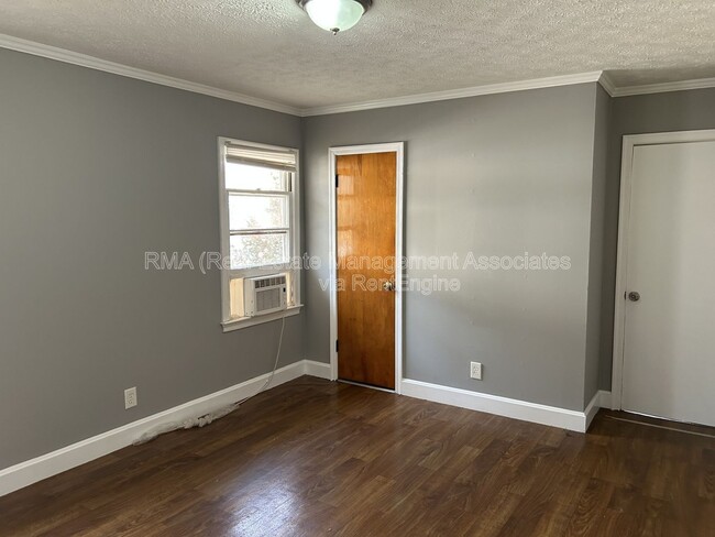 Foto del edificio - 901 Ray St