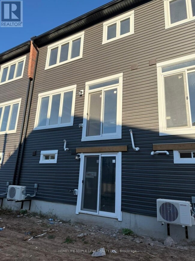 Building Photo - 117 Gear Ave