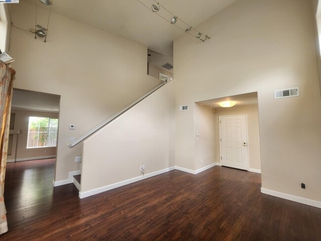 Building Photo - 4419 Terra Common