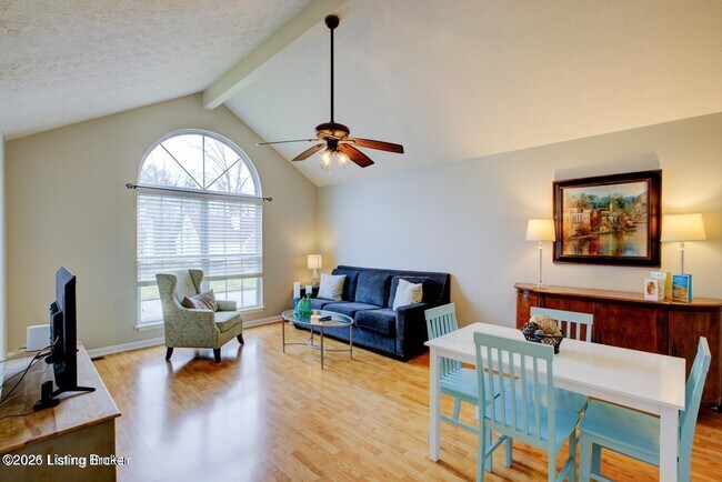 Foto del edificio - 8713 Hickory Falls Ln