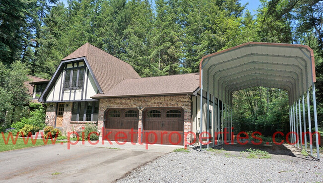 Foto del edificio - Large 3 Bedroom Tudor in Port Ochard
