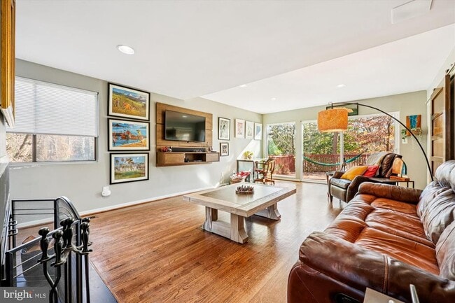 Foto del edificio - 7614 Carteret Rd