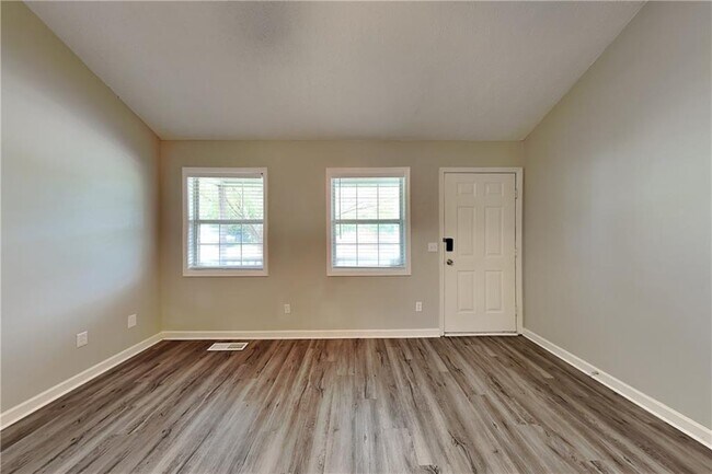 Foto del edificio - 3784 Cherokee Overlook Dr