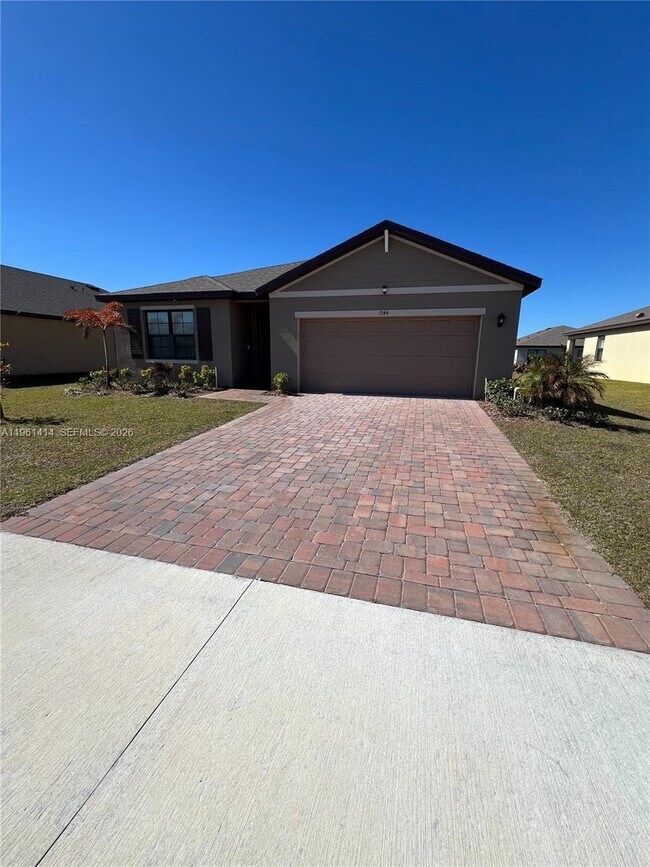 Foto del edificio - 7144 Topaz Dr