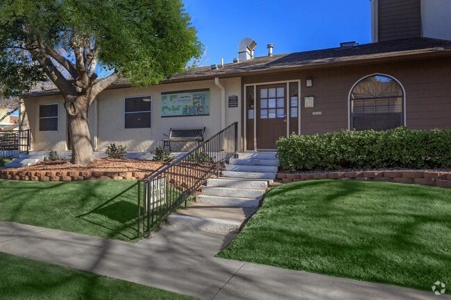 Building Photo - Gateway East Apartments- Income Restricted