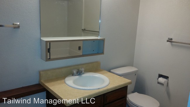 Foto del edificio - 3027-3027 Colton Blvd