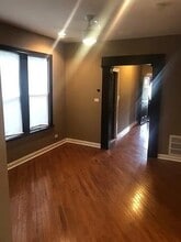 Building Photo - 7942 S Harvard Ave