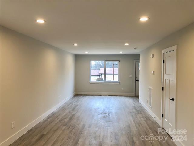 Foto del edificio - 413 2nd St SE