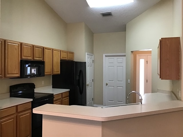 Building Photo - 754 46th Sq