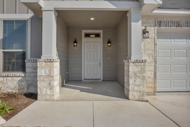 Building Photo - 1517 Soap Rock Ln